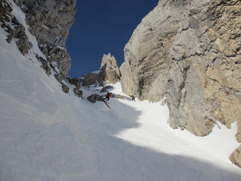 Couloir de la Peyrouse : Les "Franck" au passage de l'étroiture.
