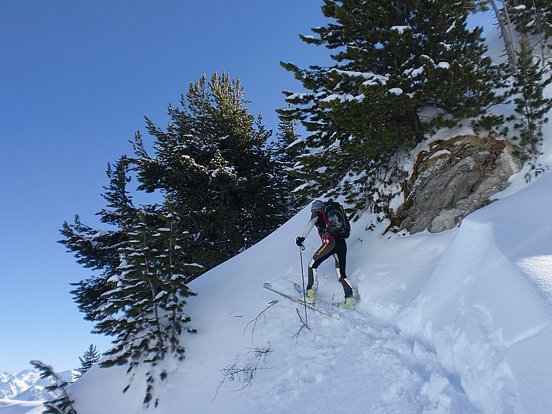 pointe des arangles : Lolo dans le chantier sous la roche brisée, ca passe pas du tout