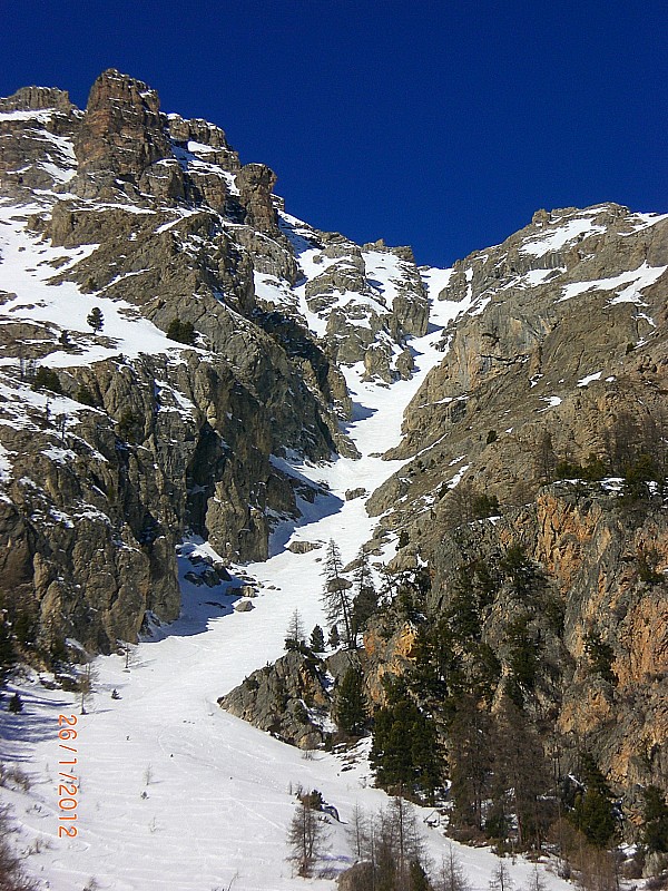 Couloir SE du Petit Puy : Vue d'ensemble du couloir de la "Fontaine qui bout"