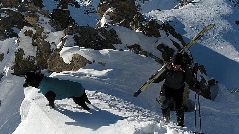 La brêche : Kikichien jauge la descente à venir