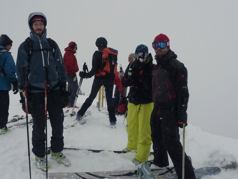 Cochette : Affluence au sommet sous la grisaille!