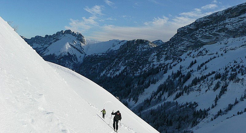 Montée à Pravouta : Grand beau sur la Chartreuse