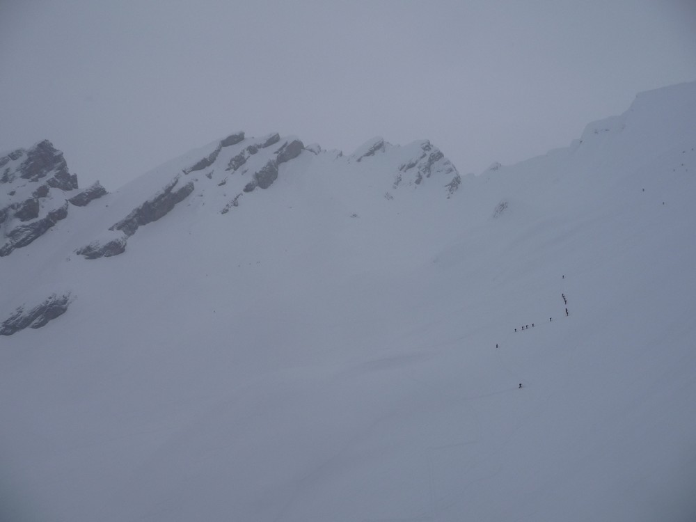 trou de la mouche : du monde dans grand crêt