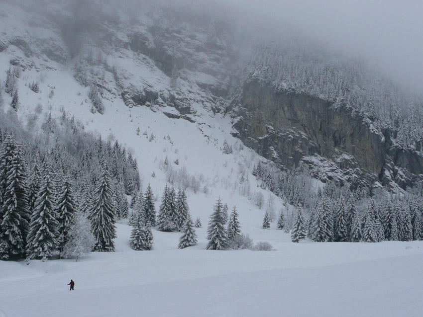 Sommier d'Aval(2) : Vallon blanc et gorges profondes...