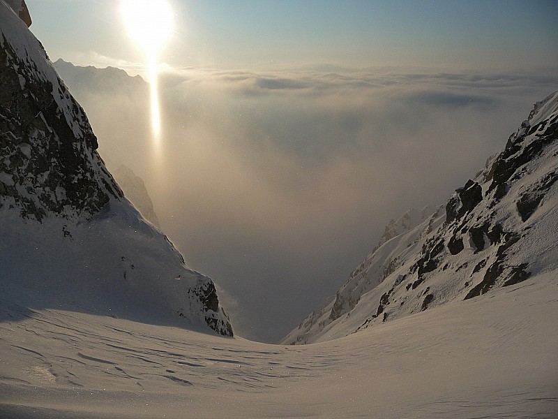 Pertuis : Entrée du couloir au soleil couchant... magique !