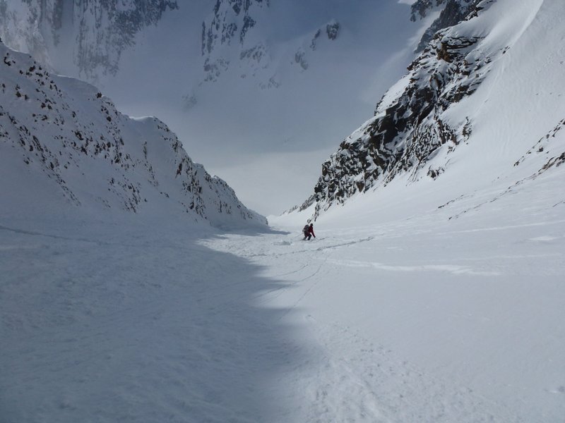 Roignais : Bonne neige et ski au soleil dans le bas du couloir