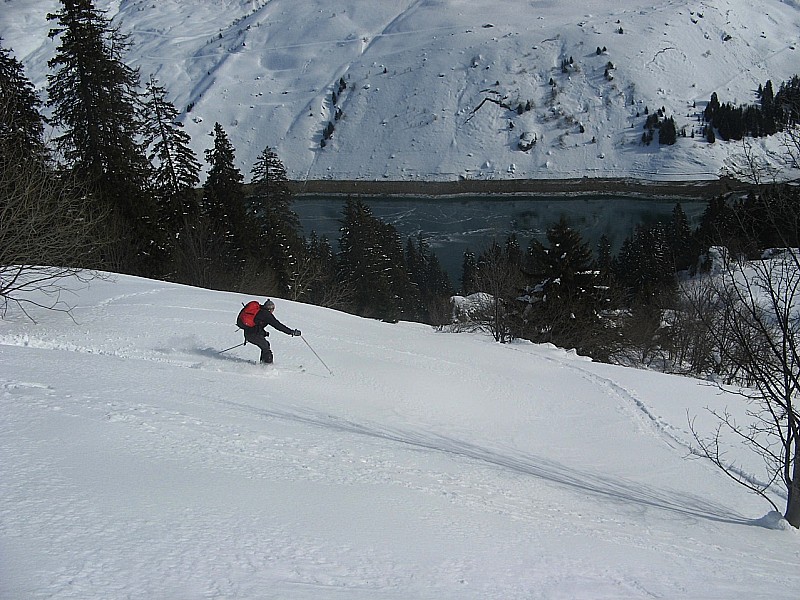 Ski norvégien : Descente de Bernard dans le fjord
