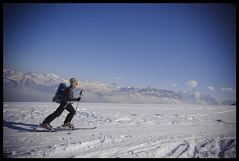 Arrivée au sommet : en arrière plan:
du Buet au Mont Blanc en passant par Flaine, les rochers de Fizz