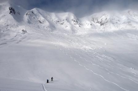 Sulens versant Est : +400m à remonter dans ce couloir Est