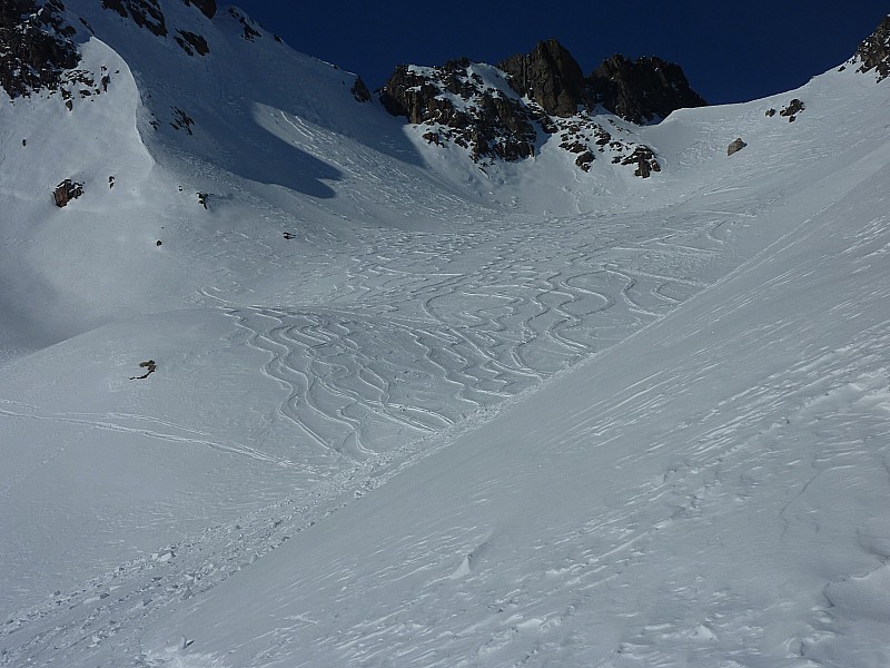 traces gelées : Sous la Selle du Puy Gris, ça a soufflé!