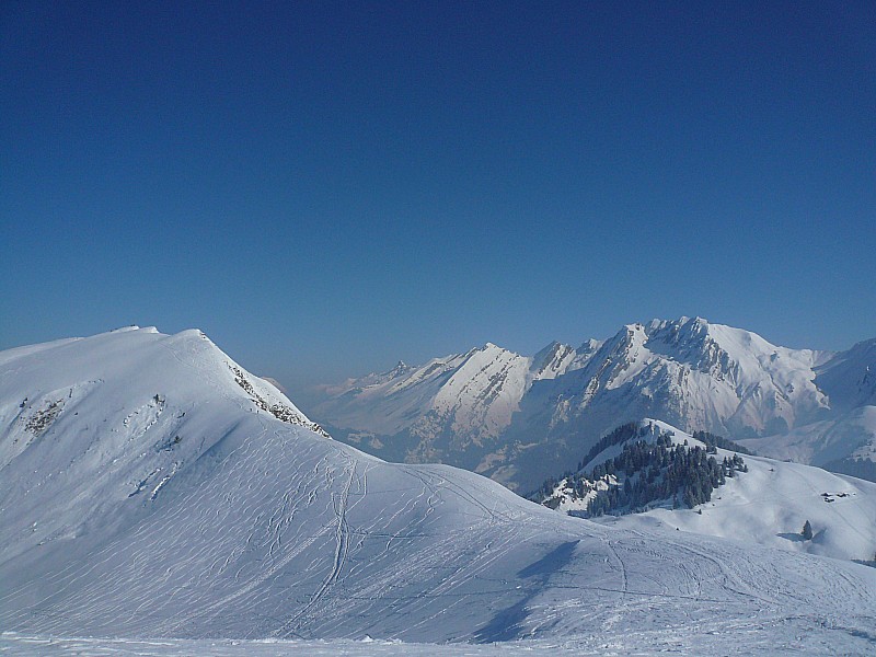 vers le sommet : petite descente de 30m
