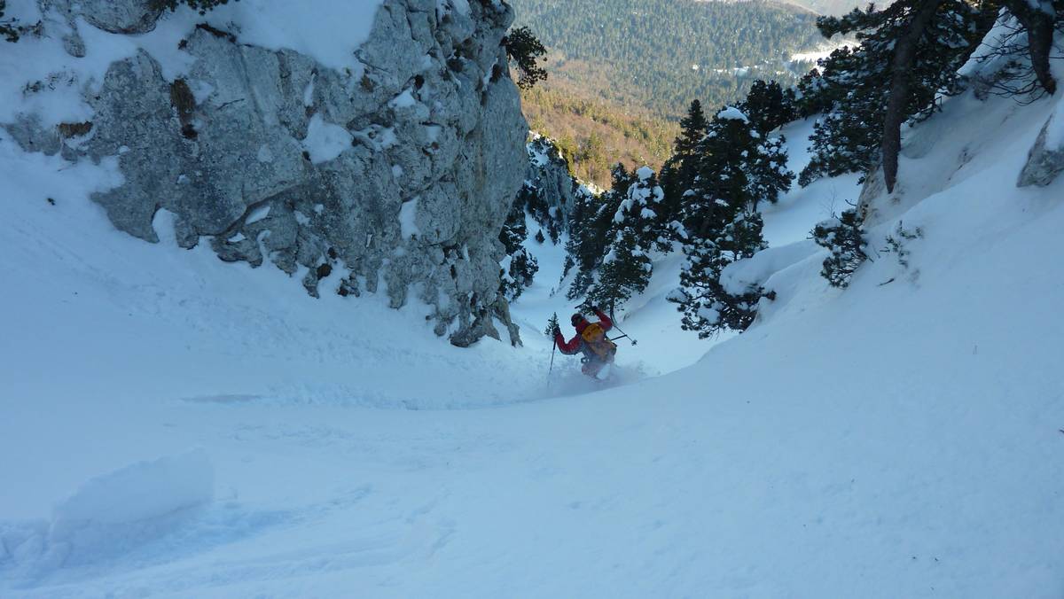 Couloir Rectiligne : Delle déflore le couloir