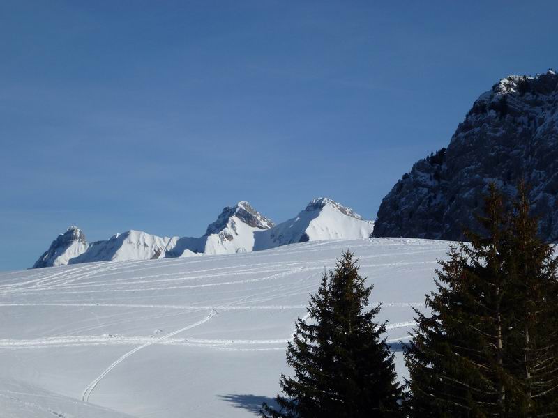 Sur Cou : Pointe du Midi, Pointe Blanche et Jalouvre