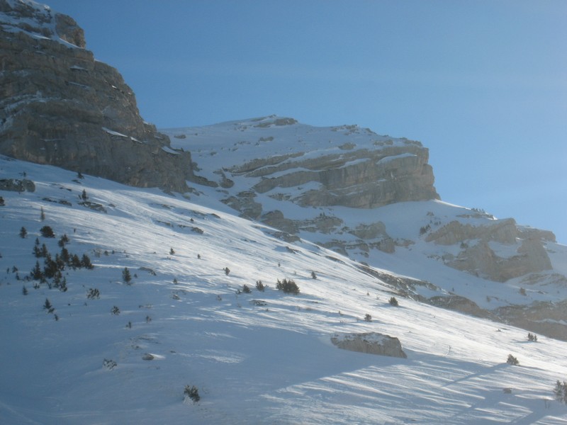 Dent de Crolles : Personne aujourd'hui (plaque tombée hier dans la zone expo) ?