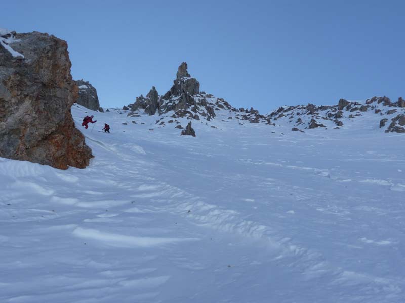 Descente : Toujours dans le petit "chenal" praticable