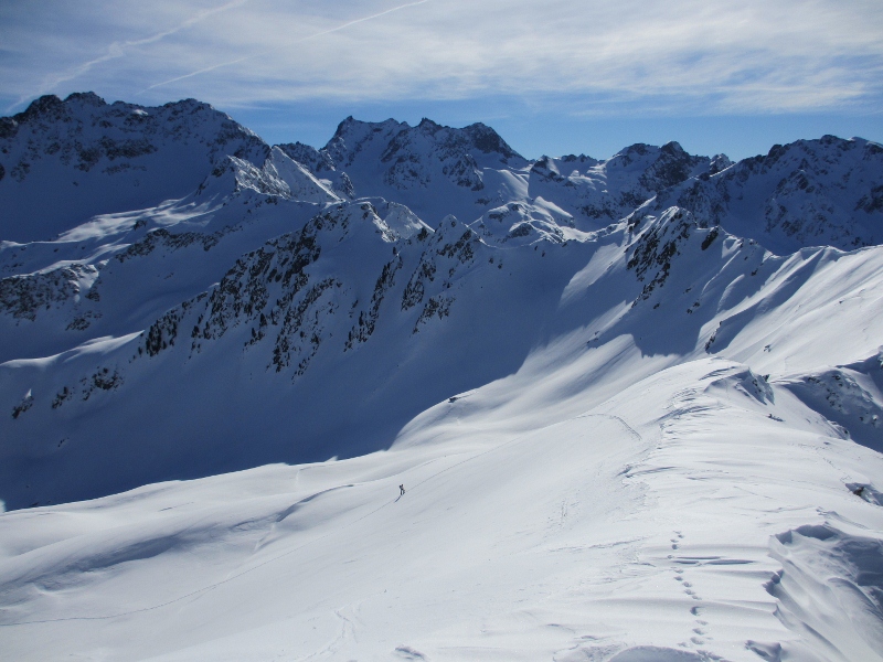 Arête sommitale : En fond, Grand Miceau, Pic du Frêne et Grand Charnier