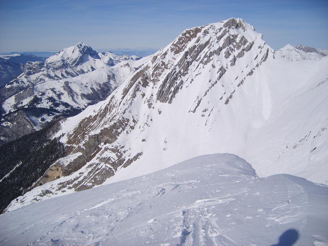 Pécloz face sud et couloir : depuis la Pointe des Arces