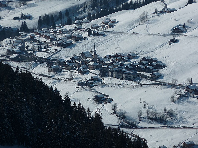 #13 Hauteluce : rechauffée par un soleil presque printannier Hauteluce : rechauffée par un soleil presque printannier