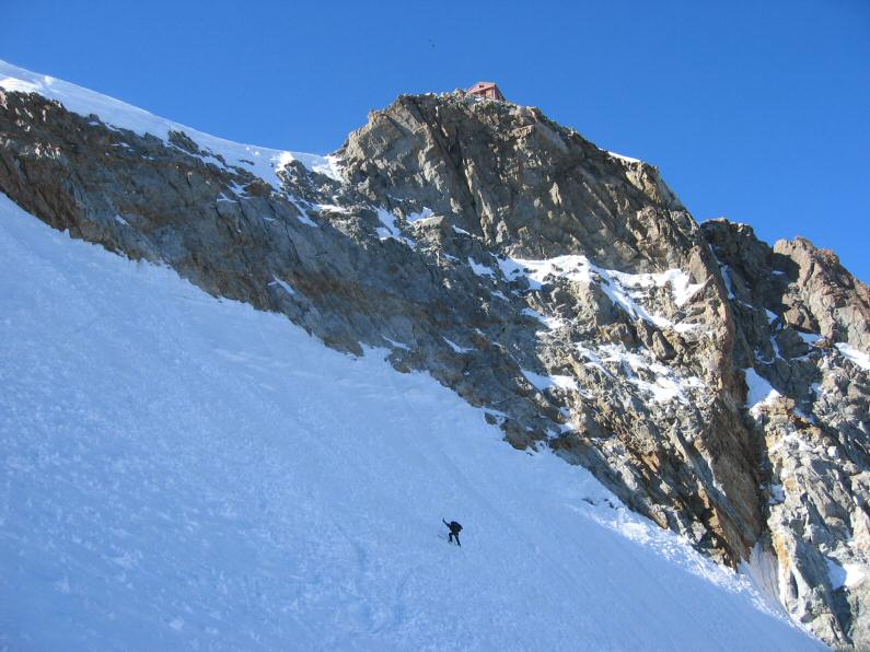 Glacier de l'Homme : la fin de la montée sous le refuge (partie la plus raide) était un peu en boules