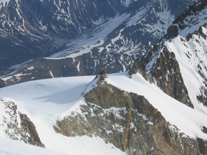 Refuge de l'Aigle : à guache, le Glacier du Tabuchet, à droite celui de l'Homme