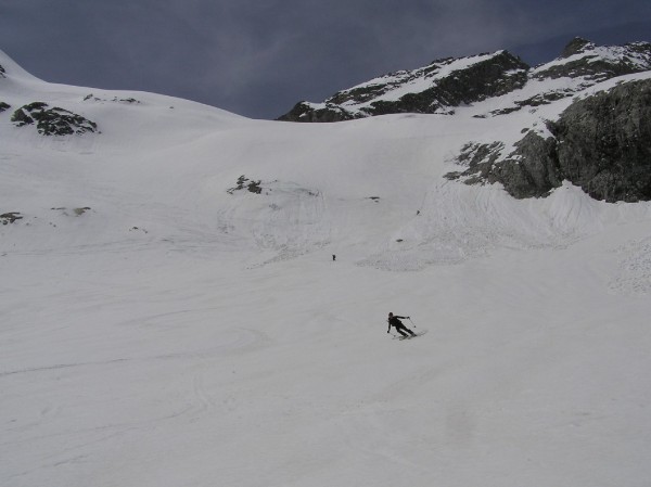 Rob en action : Rob en grandes courbes "moquette" sous le Glacier du Says