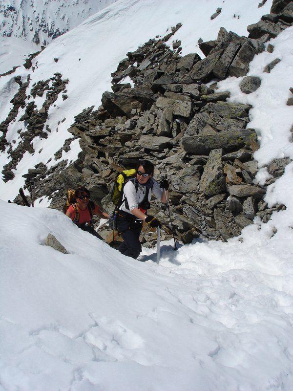Celia et Christine : A la montée, sortie au col du Passon