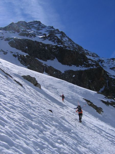 Dure ! : Montée en crampons sur cette neige dure !!!