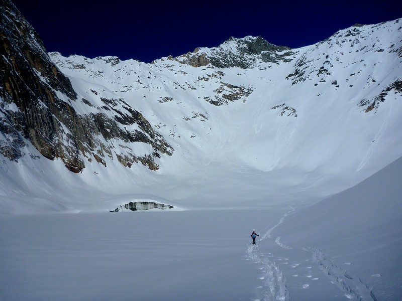 lac de la patinoire : patinoire et corniche au programme