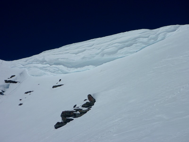 corniche : elle est énorme