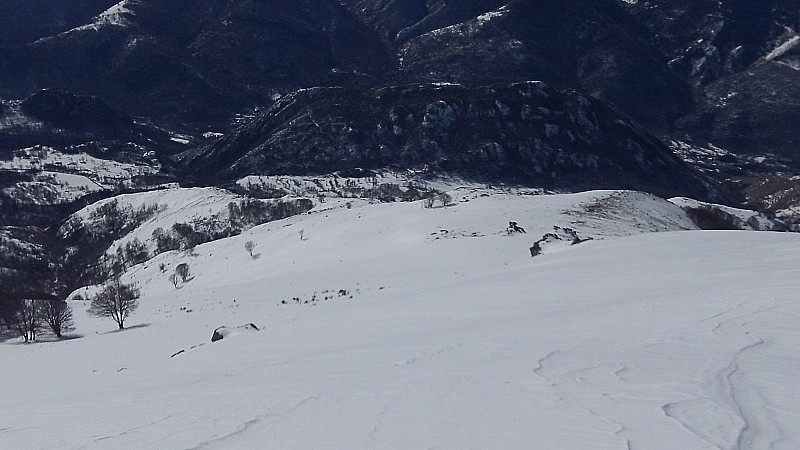 #5 Serre de Denladel : Descente directe sur Appy sur une moquette (encore à poils courts à 11h30) Serre de Denladel : Descente directe sur Appy sur une moquette (encore à poils courts à 11h30)