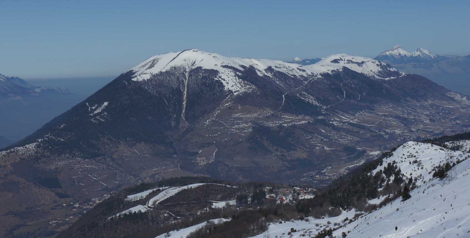 La peyrouse et sa croupe SE... déjà bien dégarnie