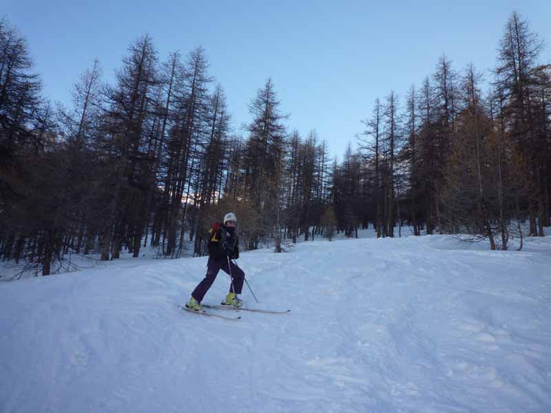 vue d'ensemble : Magali a la descente.