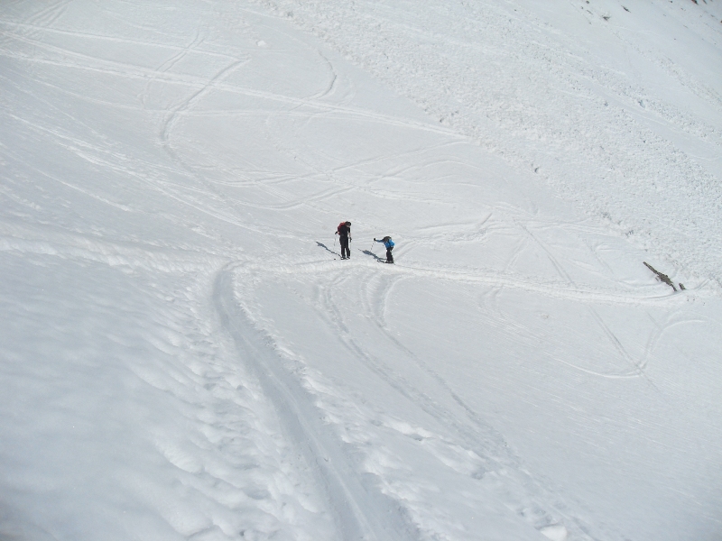 Col des Peygus : difficile de cramponner sur cette trace gelée.