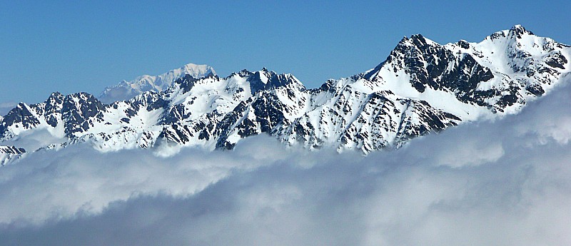 De la Jasse : Coup d'oeil sur Belledonne N et le Mont Blanc