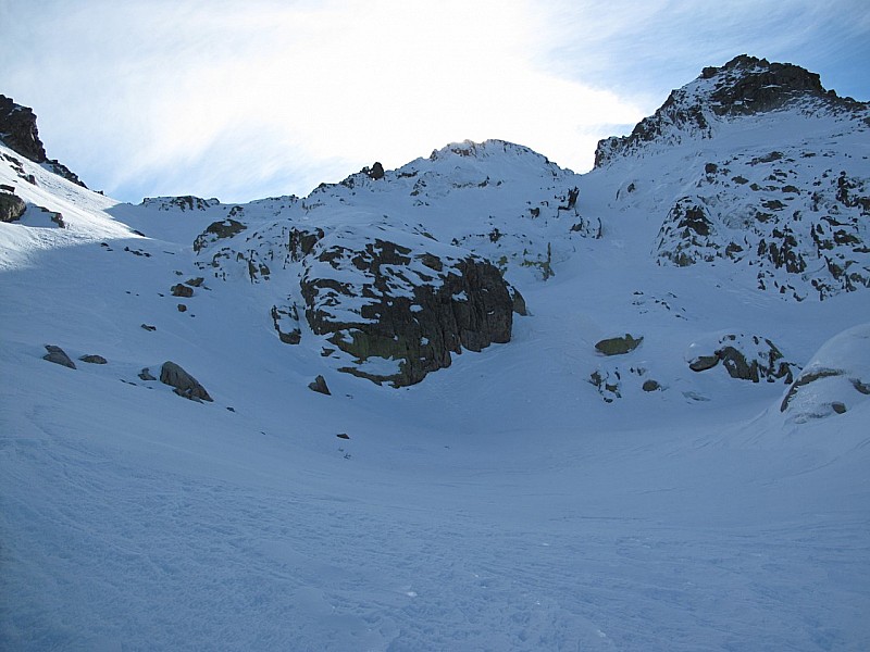 #29 Breche de Capitello : On hésite entre le col de droite et ce qui semble être la brèche de Capitello à gauche Breche de Capitello : On hésite entre le col de droite et ce qui semble être la brèche de Capitello à gauche