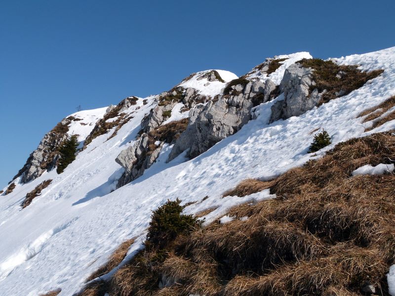 La crète sommitale : On pose les skis 30 mètres avant