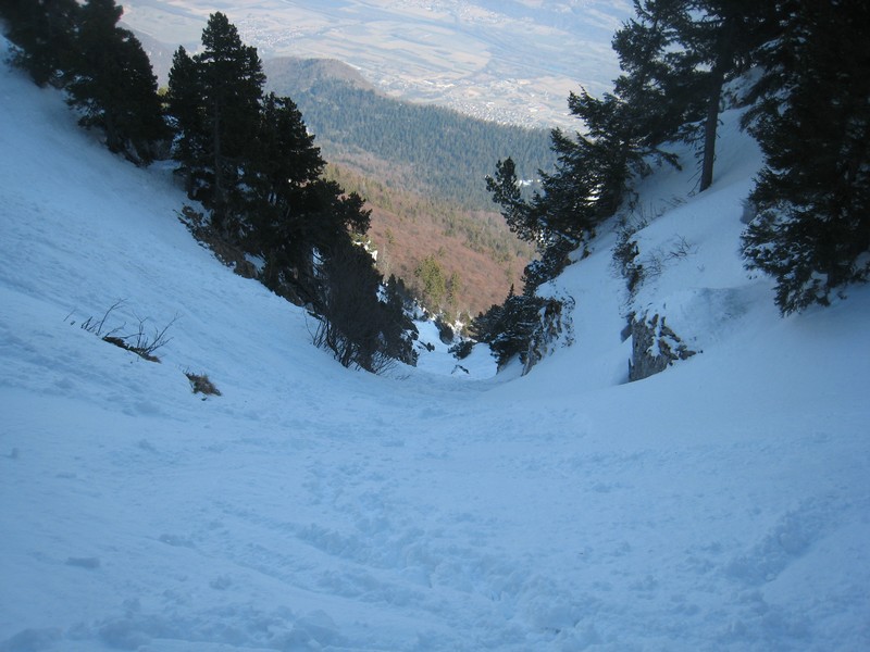 La virgule : Neige trafolée, ski moyen
