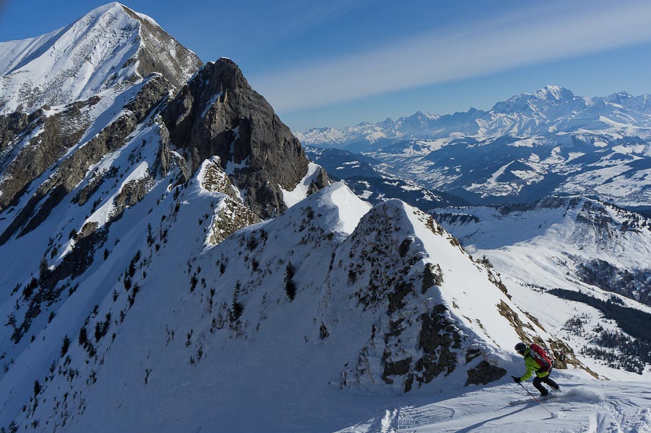 Départ de l'avion : devant le Charvin