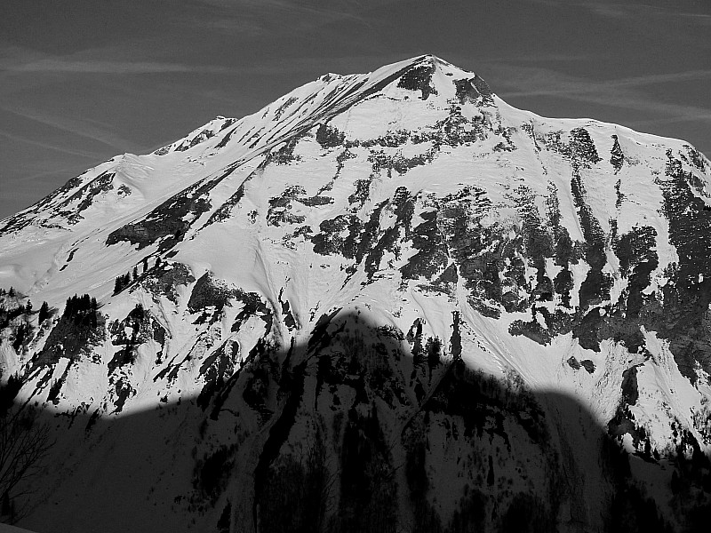 Pointes d'Almet face est : en montant regard à l'ouest