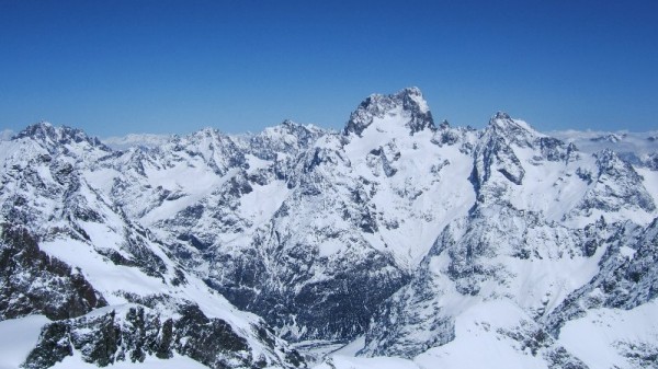 Barre des Ecrins : La Barre des Ecrins vue du Sommet des Rouies