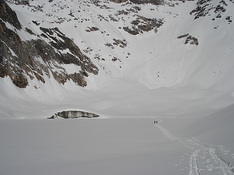 Creux noir : Lac et glacier de la patinoire