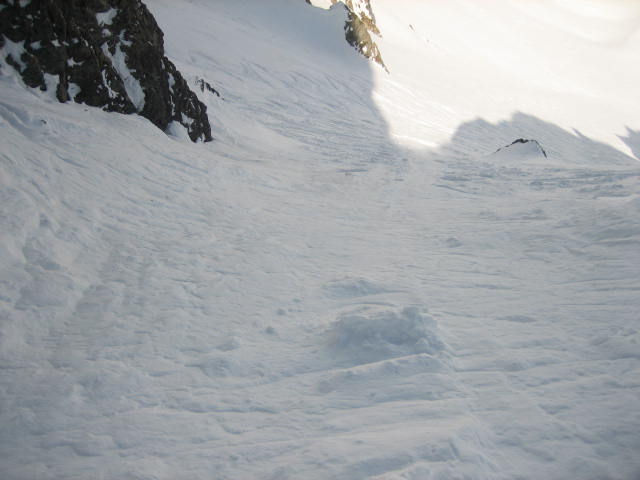 couloir N du Charnier : Bientôt la poudre
