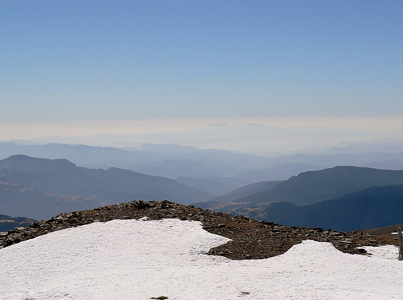 #4 Montserrat : lointains ibériques . Montserrat : lointains ibériques .