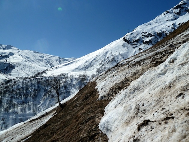 Route du Col : passages obligés en bas de la Combe de la Valette