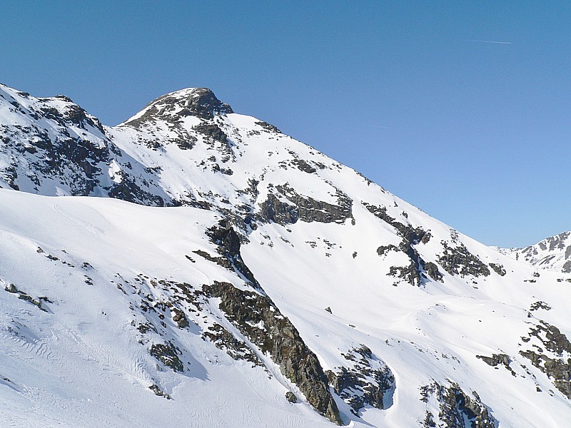 Pic de la Coume d'Enfer : ou Pic d'Enrodat pour les Andorrans .