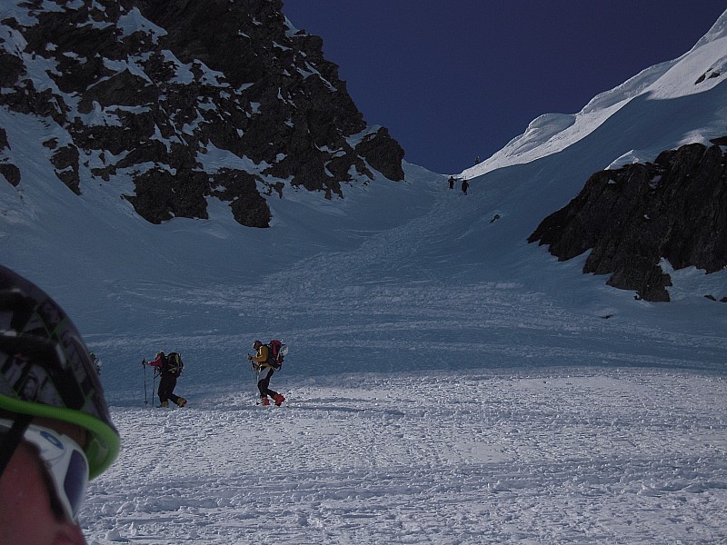 grande journee : montee par le couloir pour rejoindre l' arete de grande journee