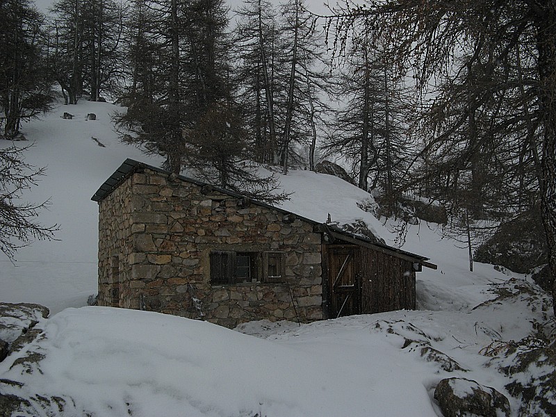 Cabane du Lac : Arret pique nique à la cabane du Lac