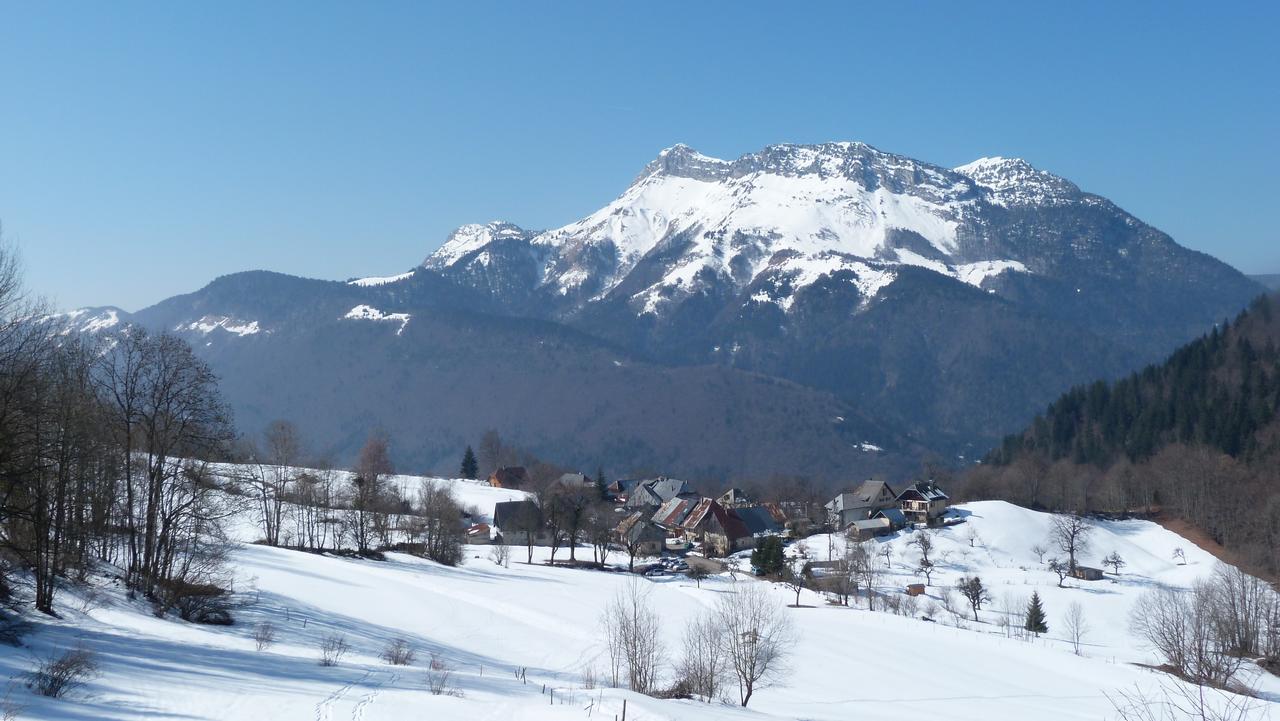 Départ Précherel : Le Mont Colombier veille