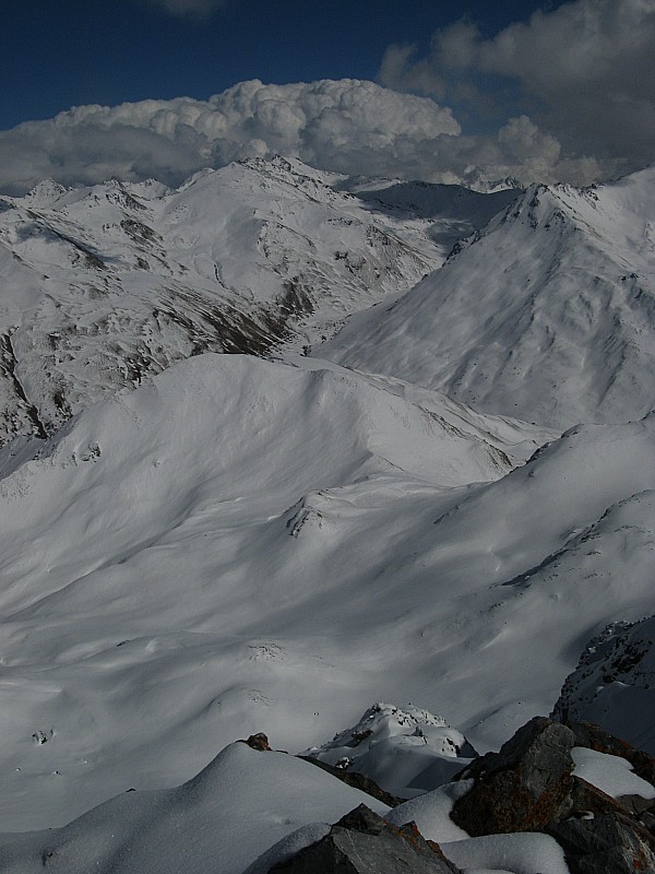 Panorama : Vue vers l'est depuis le même sommet