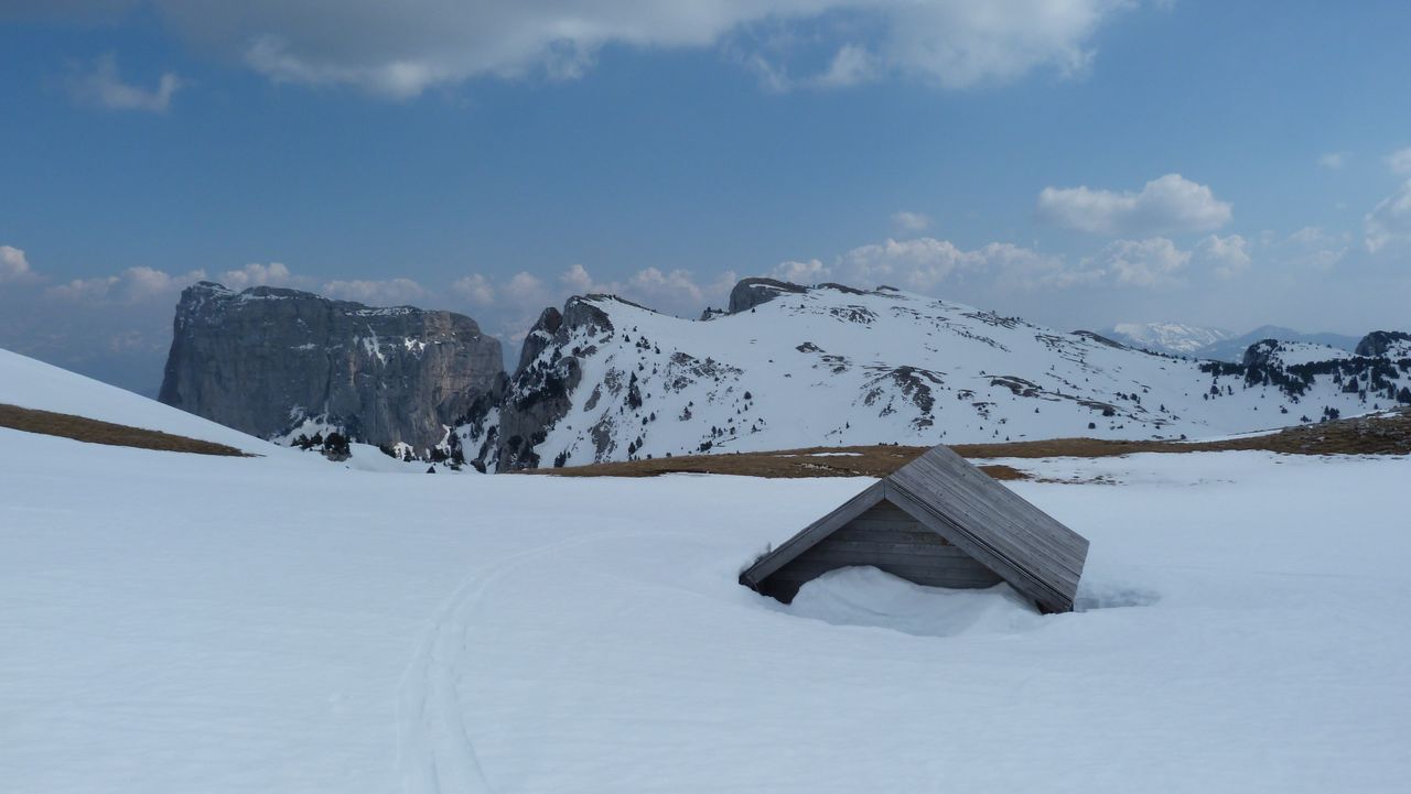 Sur les flancs de Montaveilla : Les Rochers du Parquet en vue